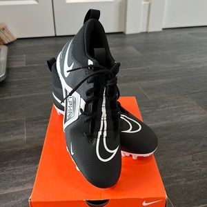 Men’s Nike Alpha Menace Varsity 3 Football Cleats, Size 10, Black